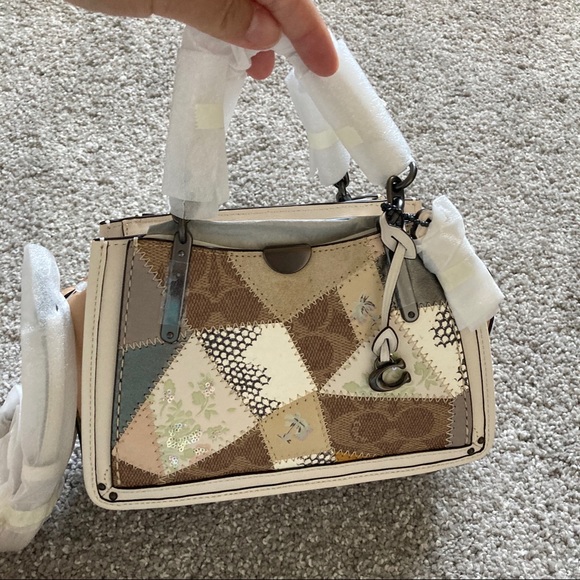 Coach limited design dreamer 21 mini crossbody bag NWT - Picture 9 of 12